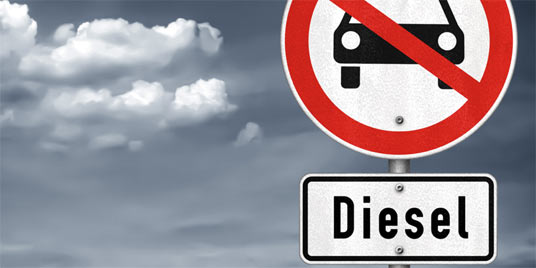 Durch den Dieselskandal haben Diesel-Besitzer viele Nachteile, z.B. Fahrverbote.